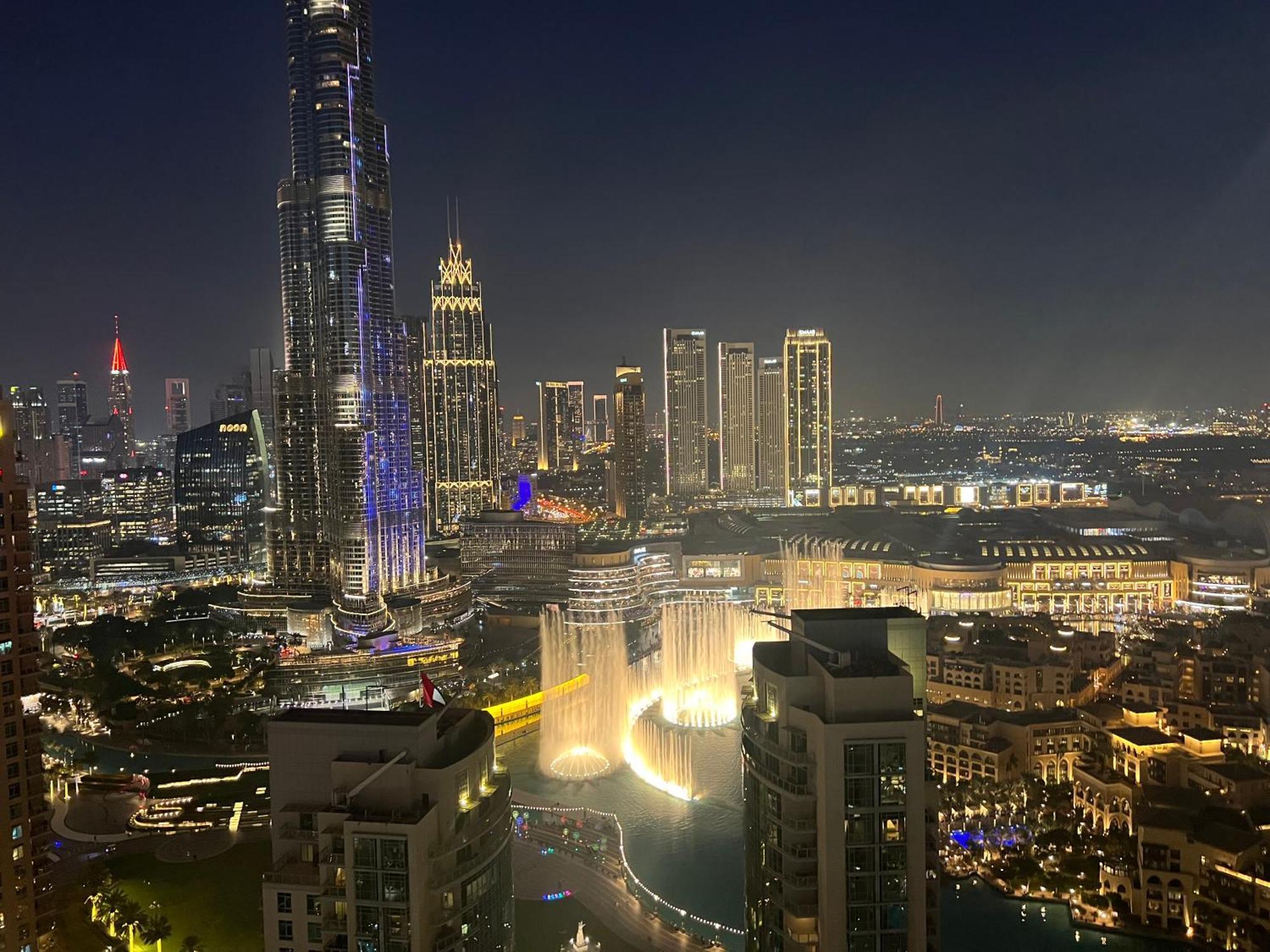 Prestige Living 2br With Full Burj Khalifa And Fountain View By Appartement Dubai